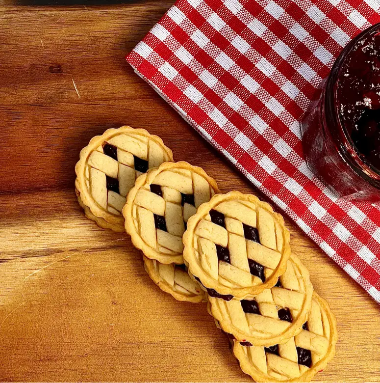 creation thumb for Cranberry Pie Cookies