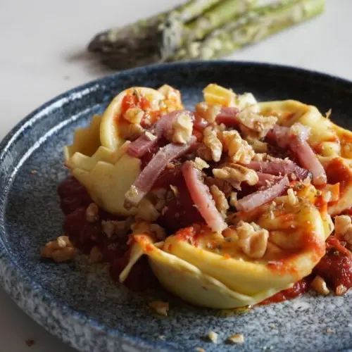 creation thumb for Cappellacci con Asparagi di Pernumia