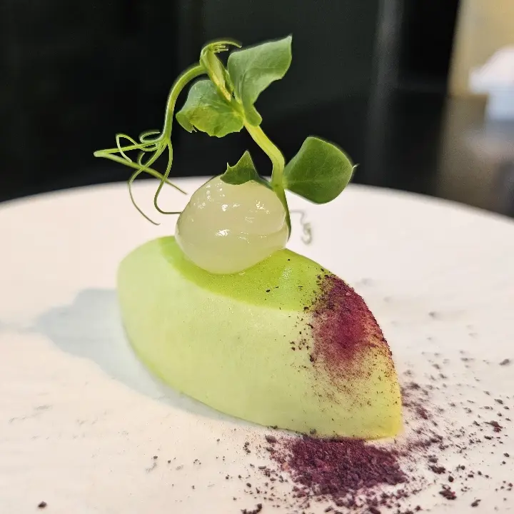 creation thumb for Panna cotta al sedano verde con gel al limone