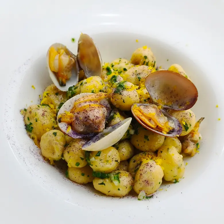 creation thumb for Potato Gnocchi with Lemon Aroma and Fresh Clams