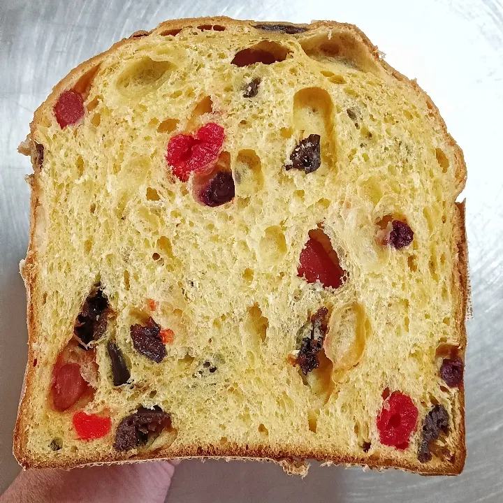 creation thumb for Red Berry Panettone – Second Dough and Baking