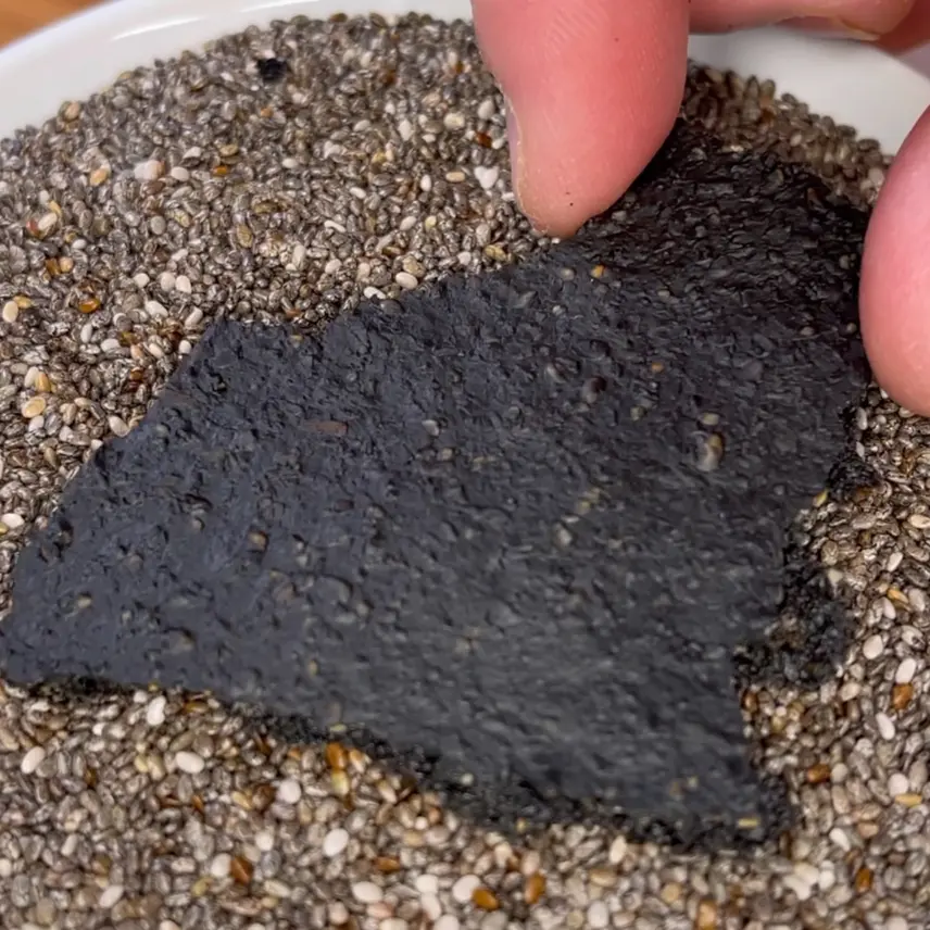 creation thumb for Black crispbread „Knäckebrot“