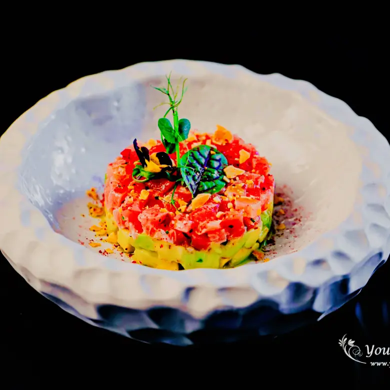 creation thumb for Red tuna and avocado tartar 
