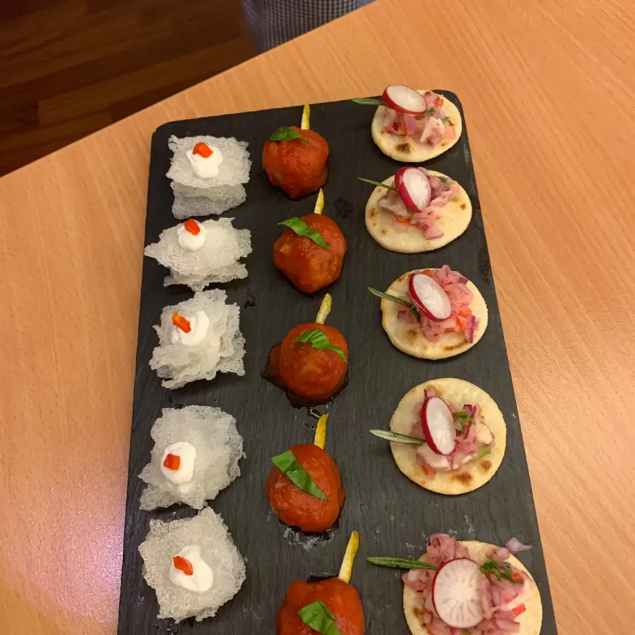 creation thumb for Calda di riso soffiata,pomodorino di panzanella,tostada con ceviche: