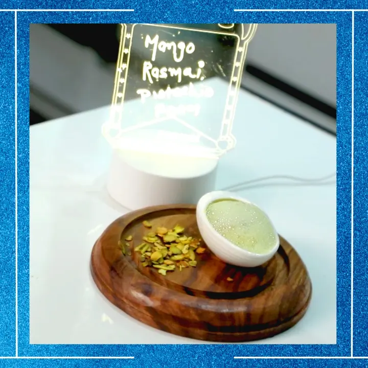 creation thumb for Receta de Mango Rasmalai Pistacho Foam para elevar tu postre