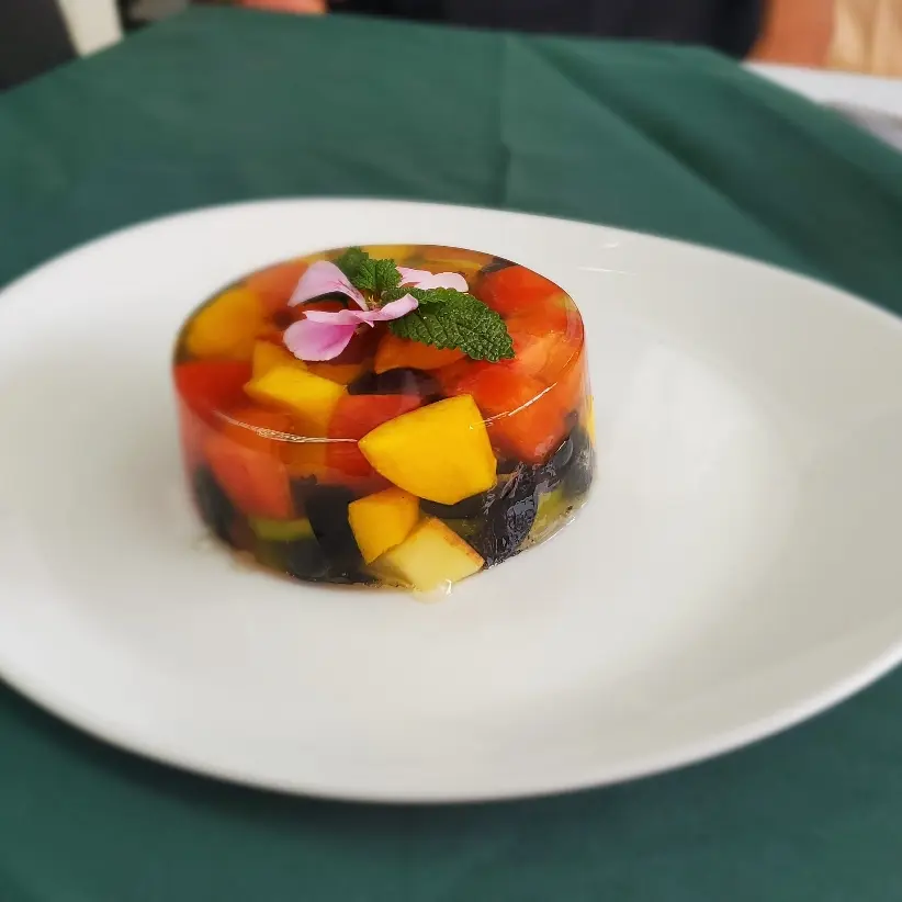 creation thumb for Aspic di frutta di stagione