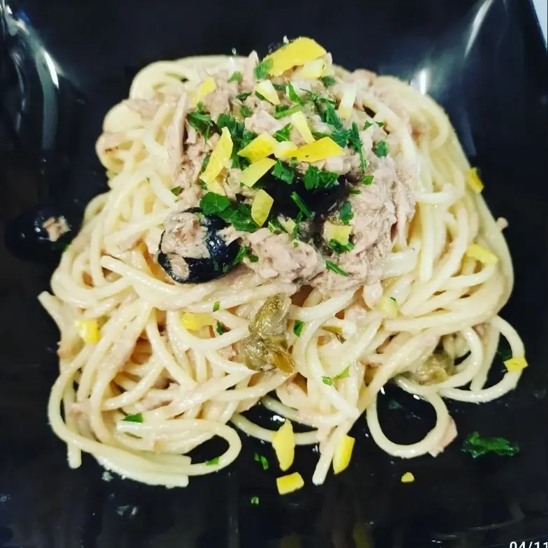 creation thumb for Spaghetti mit Thunfisch und Zitrone 🍋