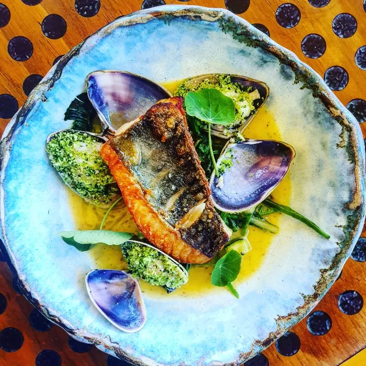 creation thumb for John Dory, buschzitronenanstrichene Pippies, Zitronenmyrtenbutter