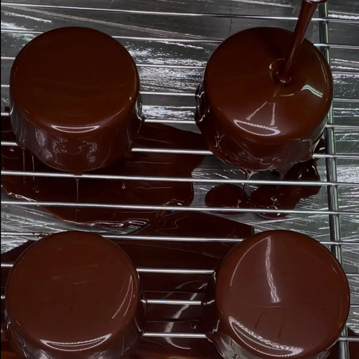 creation thumb for Chocolate Mirror Glaze