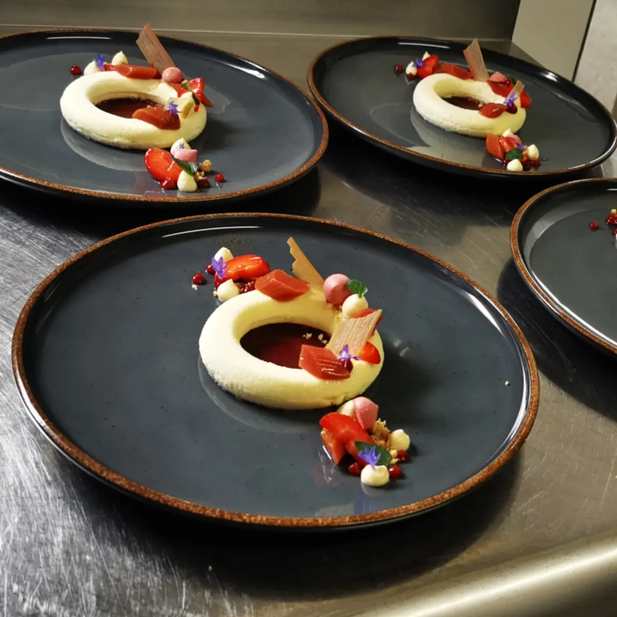 creation thumb for Bourbon Vanilla Parfait/Rhubarb/Strawberry