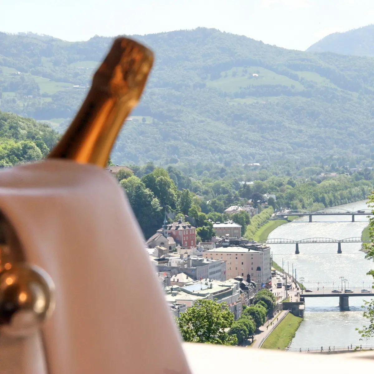 creation thumb for Sparkling with a view over the Mozart city