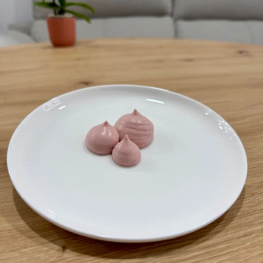creation thumb for Strawberry and anise cremeux