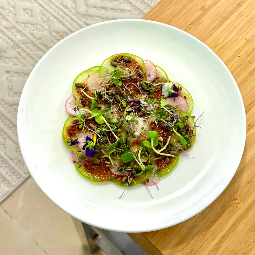 creation thumb for Green tomatillo salad with Salsa Macha-rose wine dressing