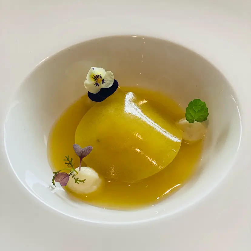 creation thumb for Ravioli di mele, capesante e sedano rapa 🍏