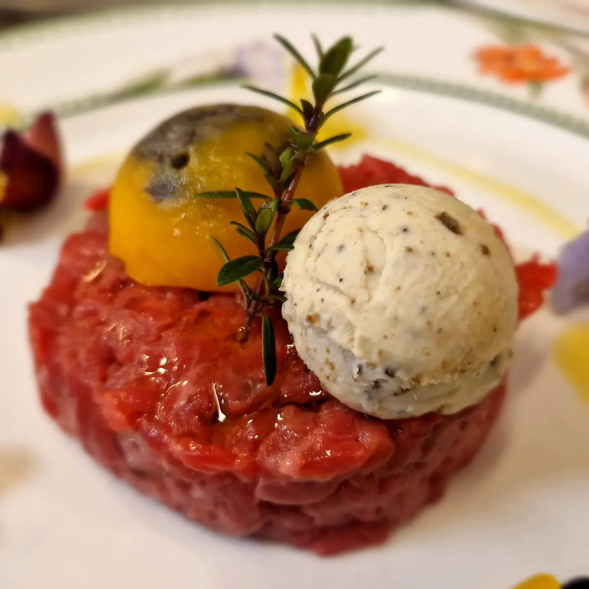 creation thumb for Beef Albese with Berici Black Truffle Ice