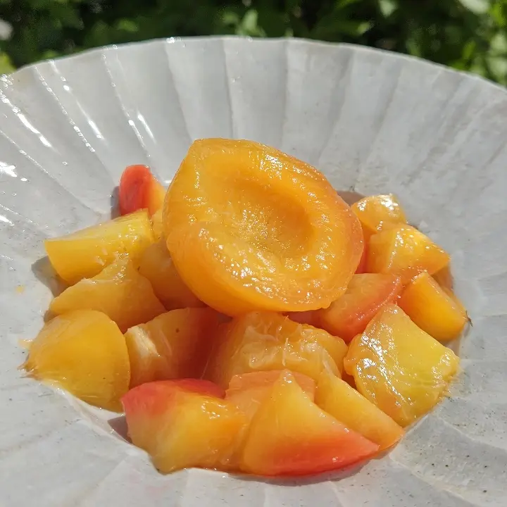 creation thumb for Poached nectarine vanilla & citrus