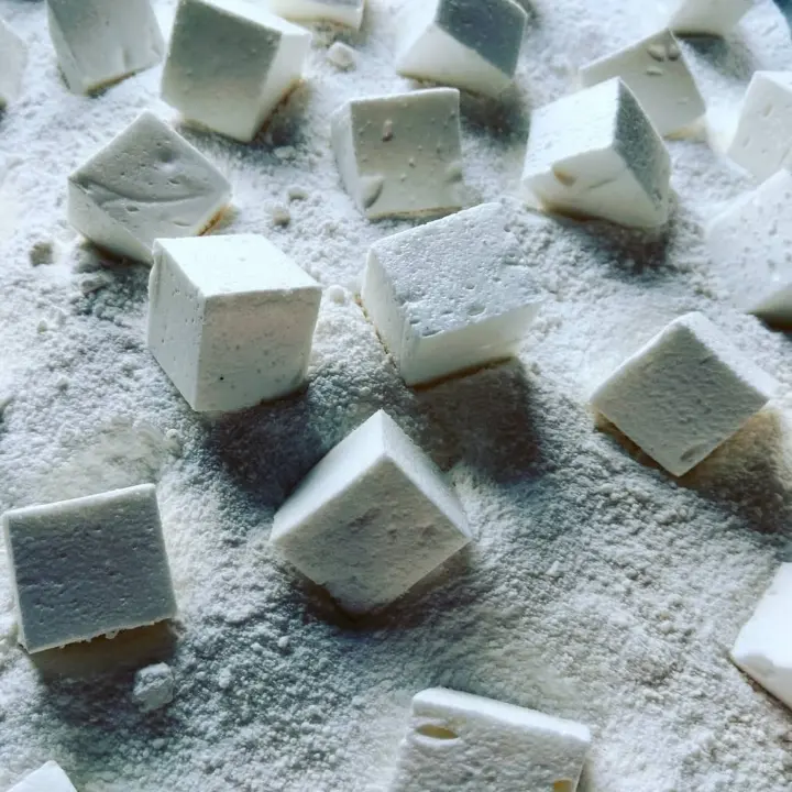creation thumb for Yoghurt marshmallows 