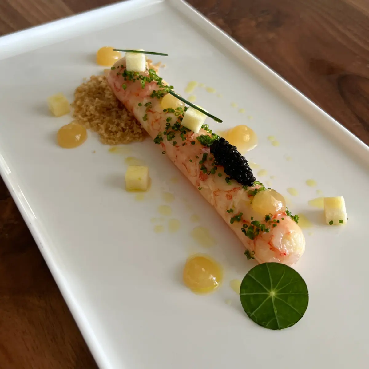 creation thumb for Crevettes, Fiordilatte, Biscuit au Poivre, Caviar, Citron Confits