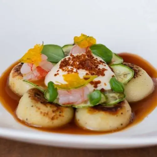 creation thumb for Raviolis de pomme de terre rôtis, crevettes, courgettes et fior di latte