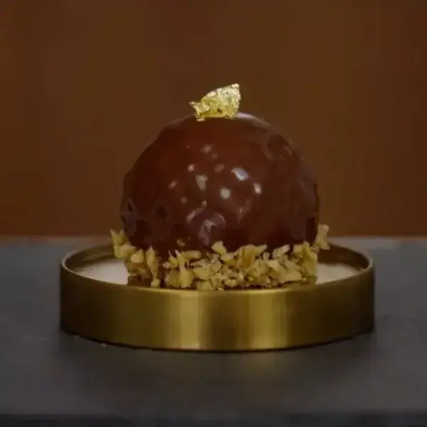 creation thumb for Chocolate Petit Gâteau with Preserved Walnuts