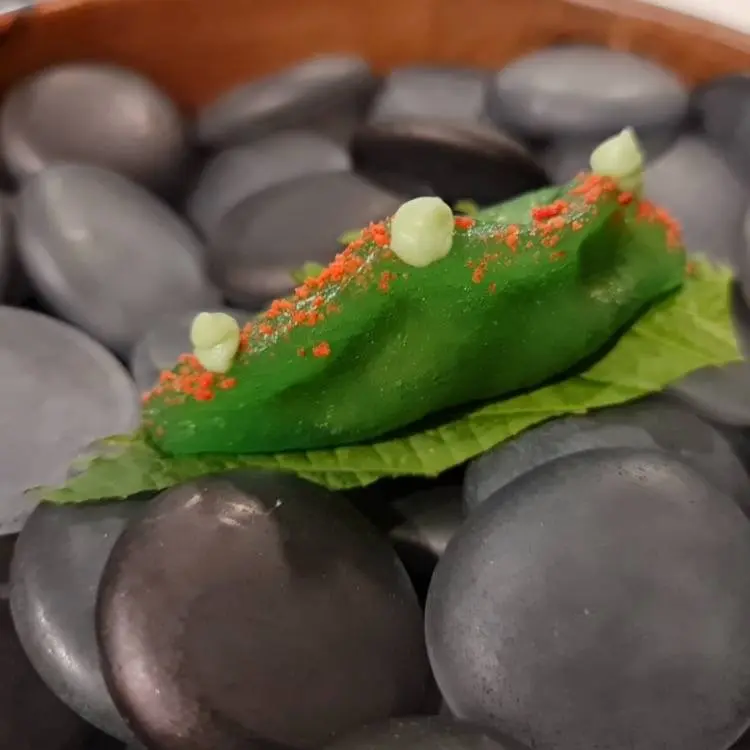 creation thumb for Green curry, shrimp, and peanuts dumpling