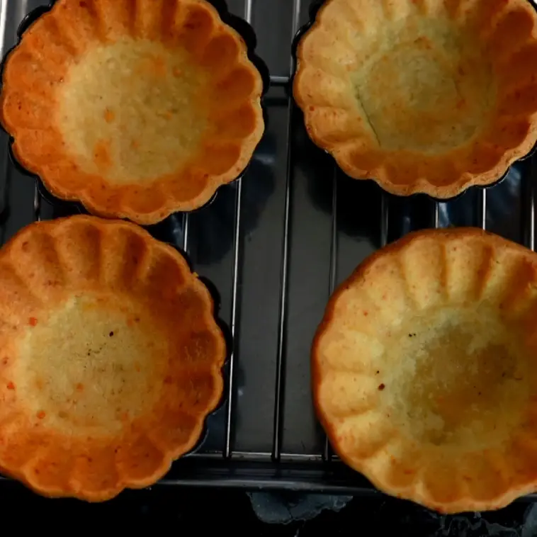 creation thumb for Gusci di crostata di senape e platano