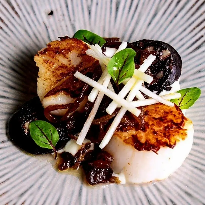 creation thumb for Scallops, black pudding, potato foam, caramelised onions