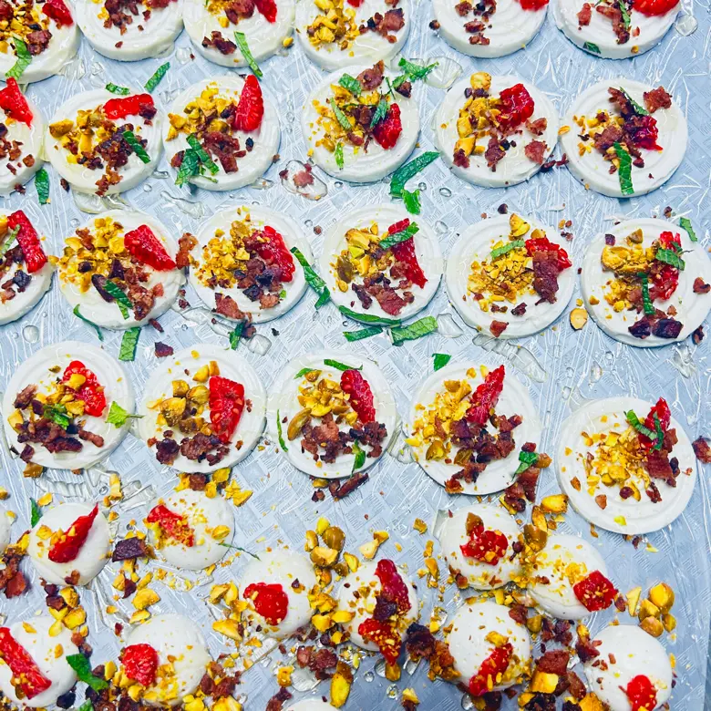 creation thumb for Amuse-bouche: Gorgonzola, Walnüsse, Brombeeren