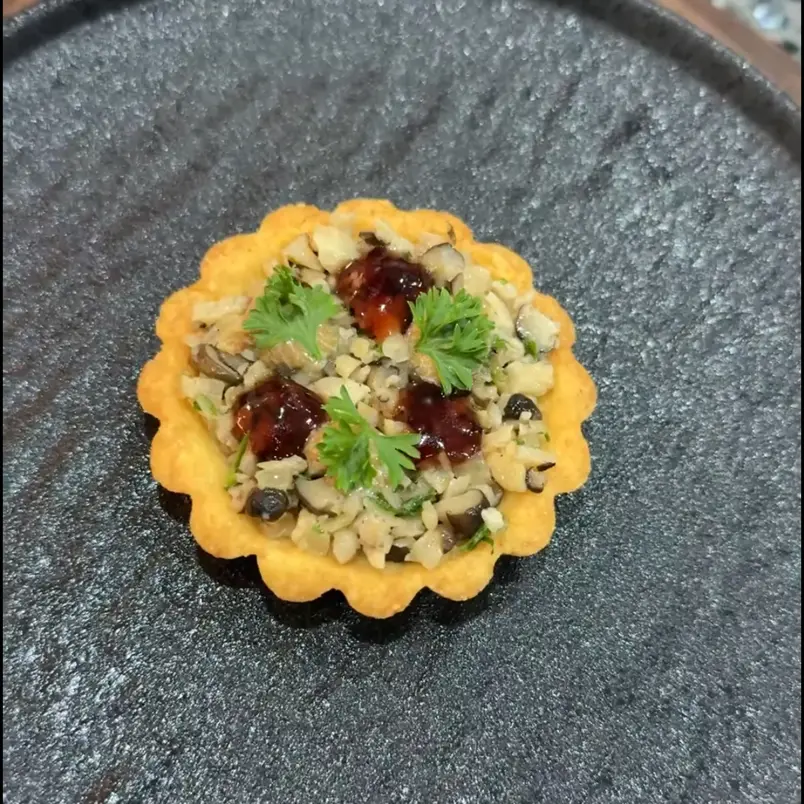 creation thumb for Hühnchenjus mit geräuchertem Schweinefleisch