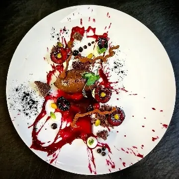 creation thumb for Variation of Chocolate: Dark Mousse, Branches, Crumble, Air 