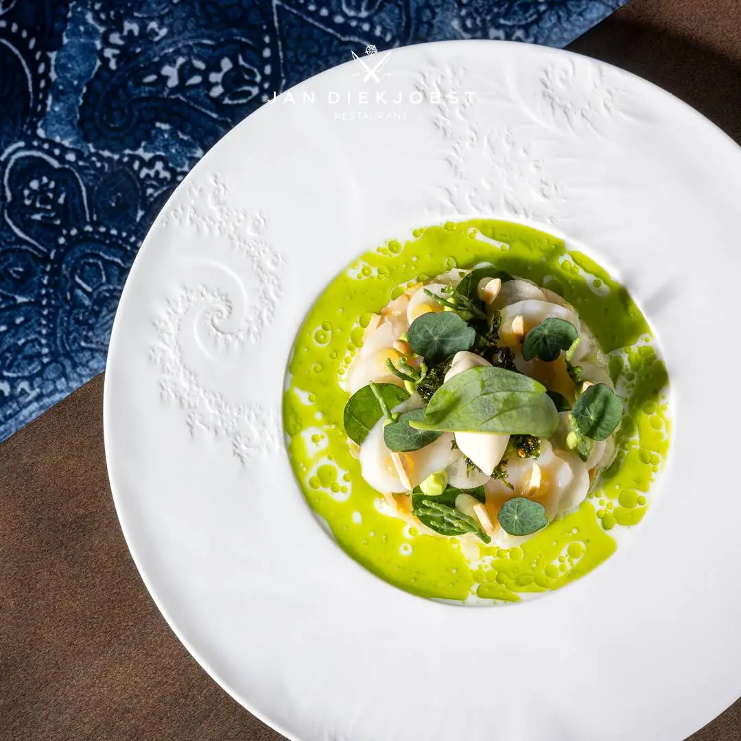 creation thumb for Scallop | Kohlrabi | Pear | Almond
