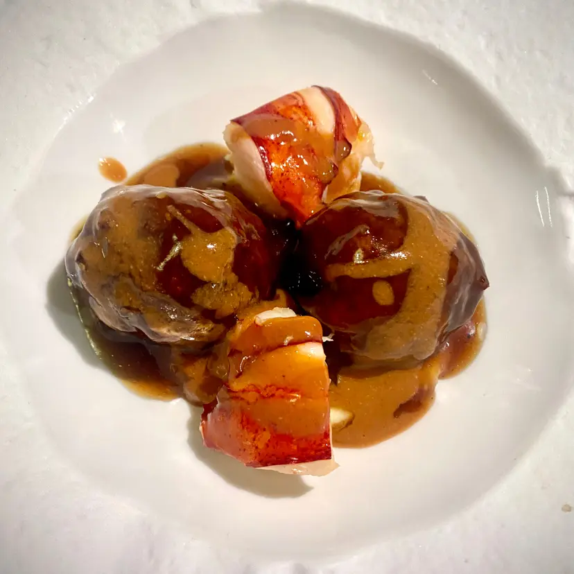 creation thumb for Meatballs of matured cow, lobster and allspice demiglace