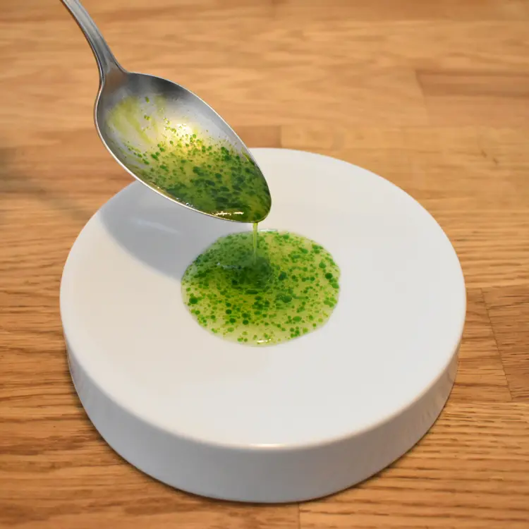 creation thumb for Pea vinaigrette with wild garlic oil🫛🌱