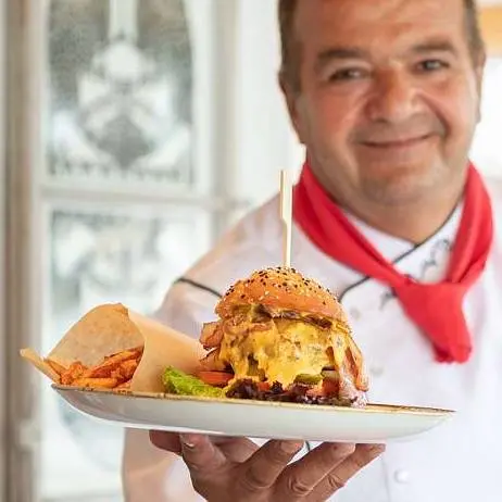 creation thumb for Bossi's Samurai-Burger! 🍔
