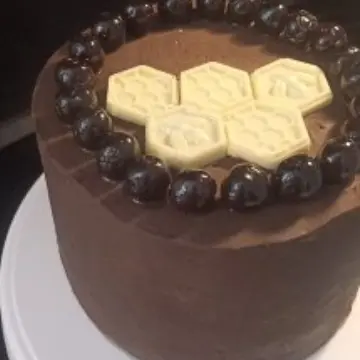 creation thumb for Vertical layered Chocolate honey cake