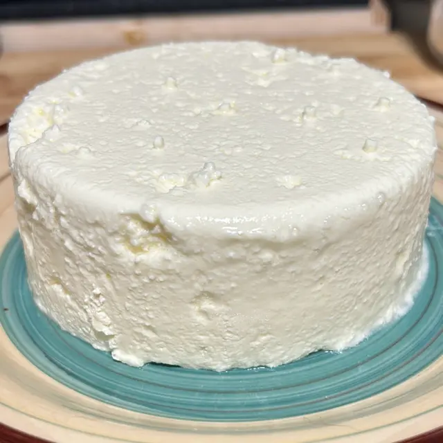 creation thumb for Ricotta fatta in casa