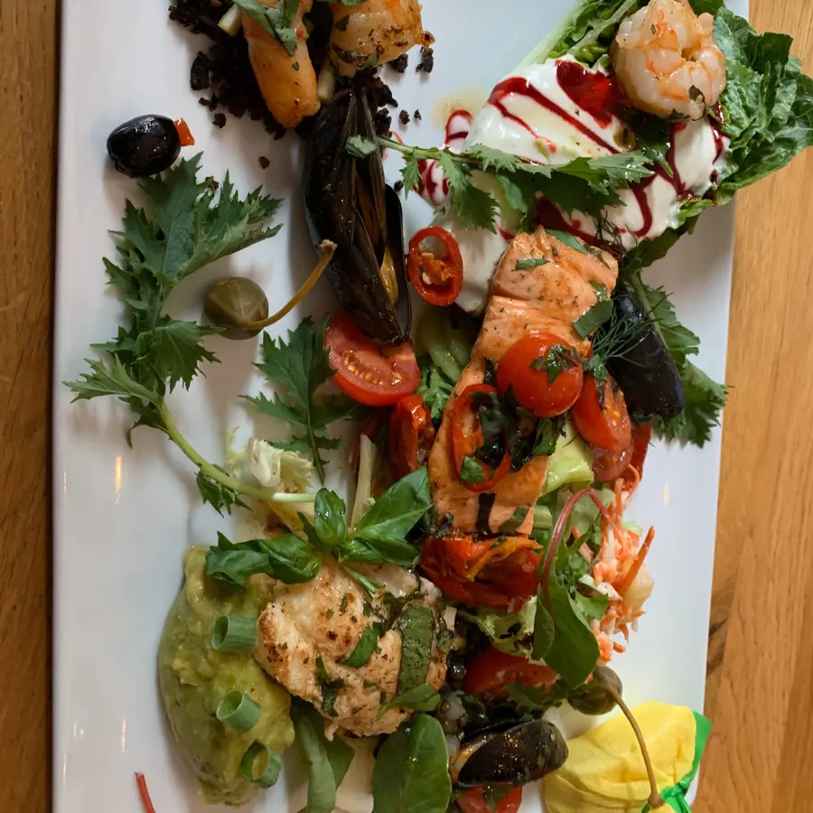 creation thumb for Salat mit Meeresfrüchten- lecker!