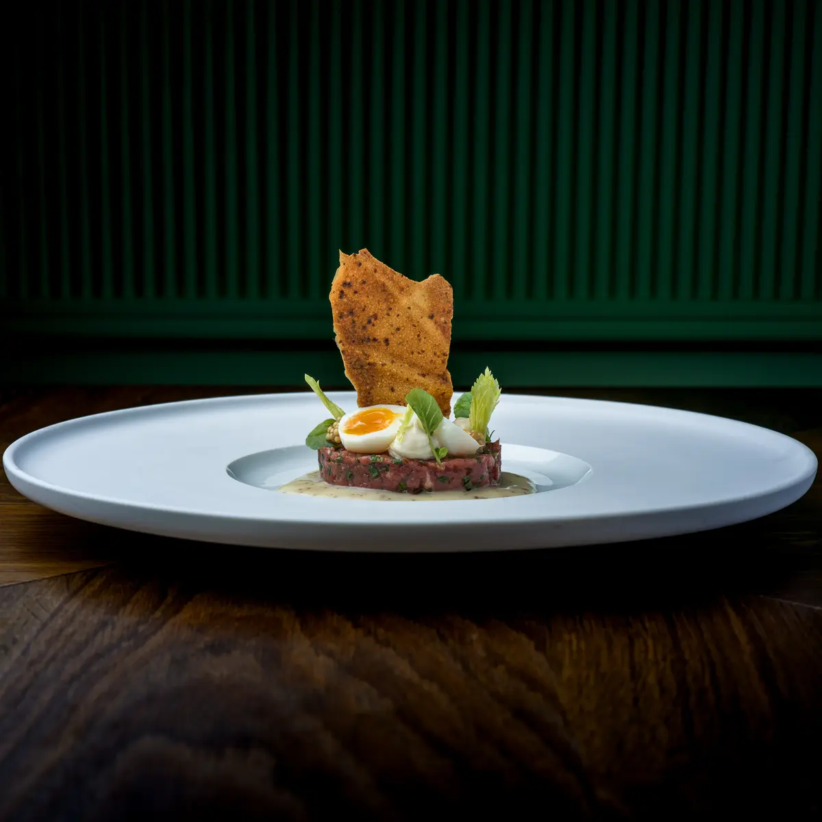 creation thumb for SIEBZEHN84 Beef Tatar, Wachtelei & Senfkorn Vinaigrette