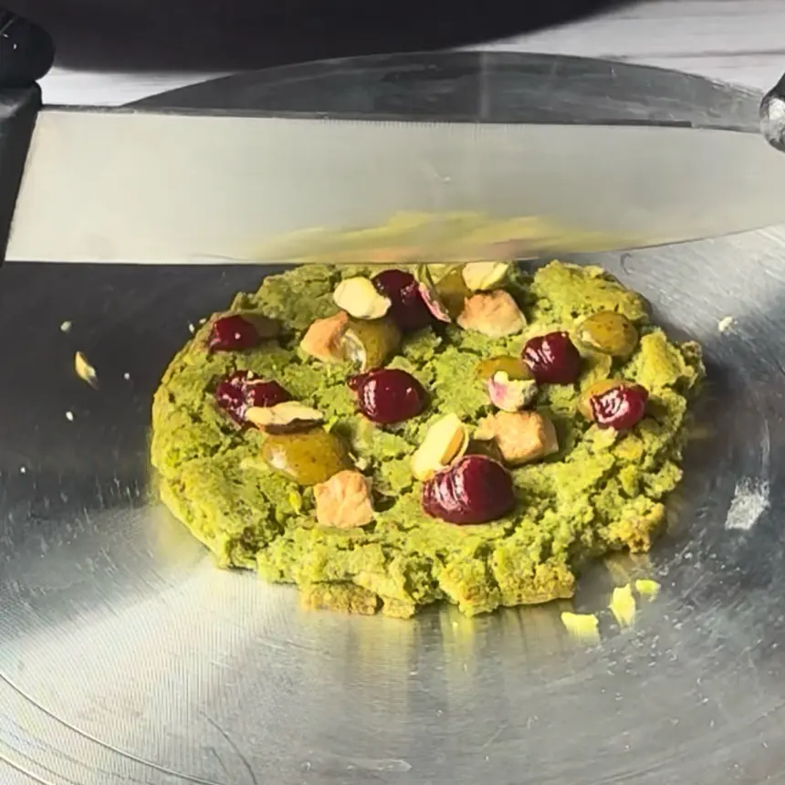 creation thumb for Pistachio Cookie with Raspberry Gel & Pistachio Praline