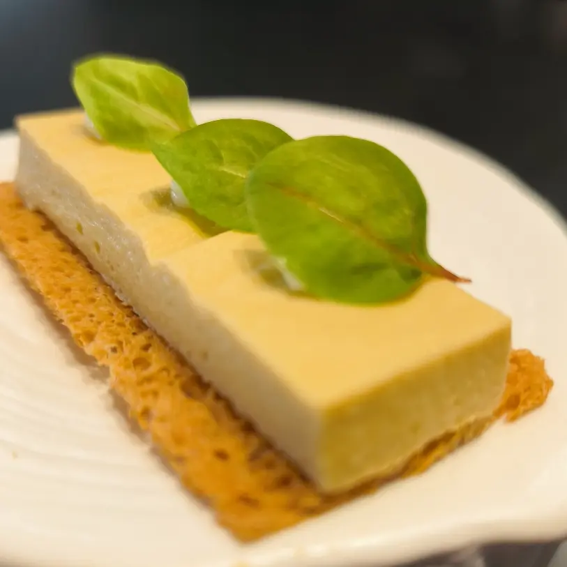 creation thumb for Tomato Sponge on Crispy Brioche with Cheese