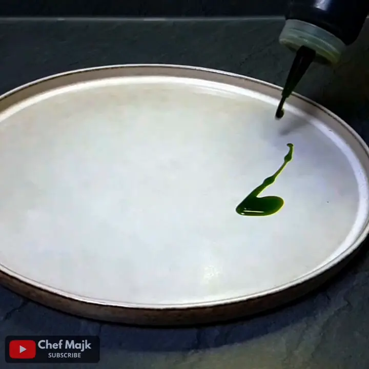 creation thumb for Wild garlic green oil