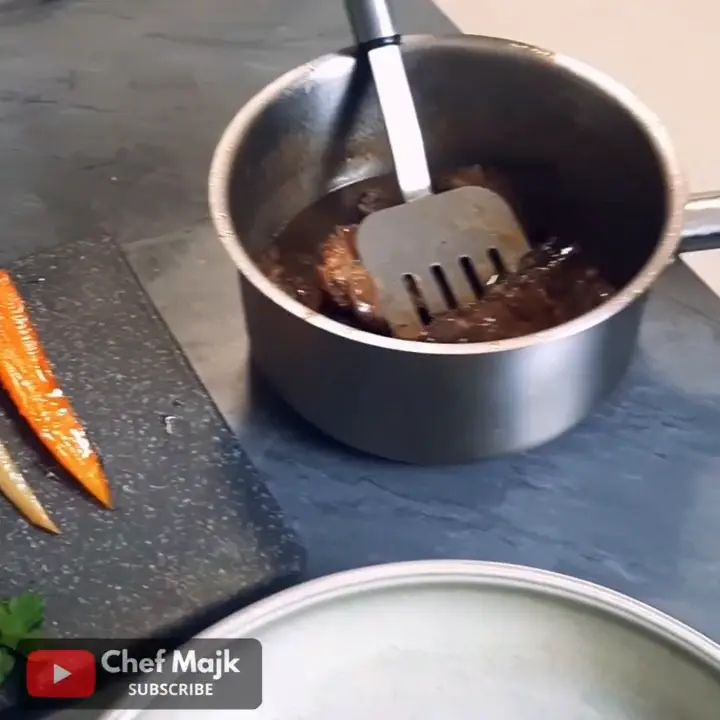 creation thumb for Red wine braised beef short ribs 
