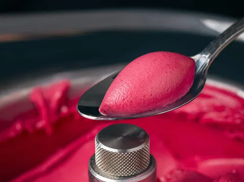 A scoop of ice cream from Iván Vázquez's online ice cream course